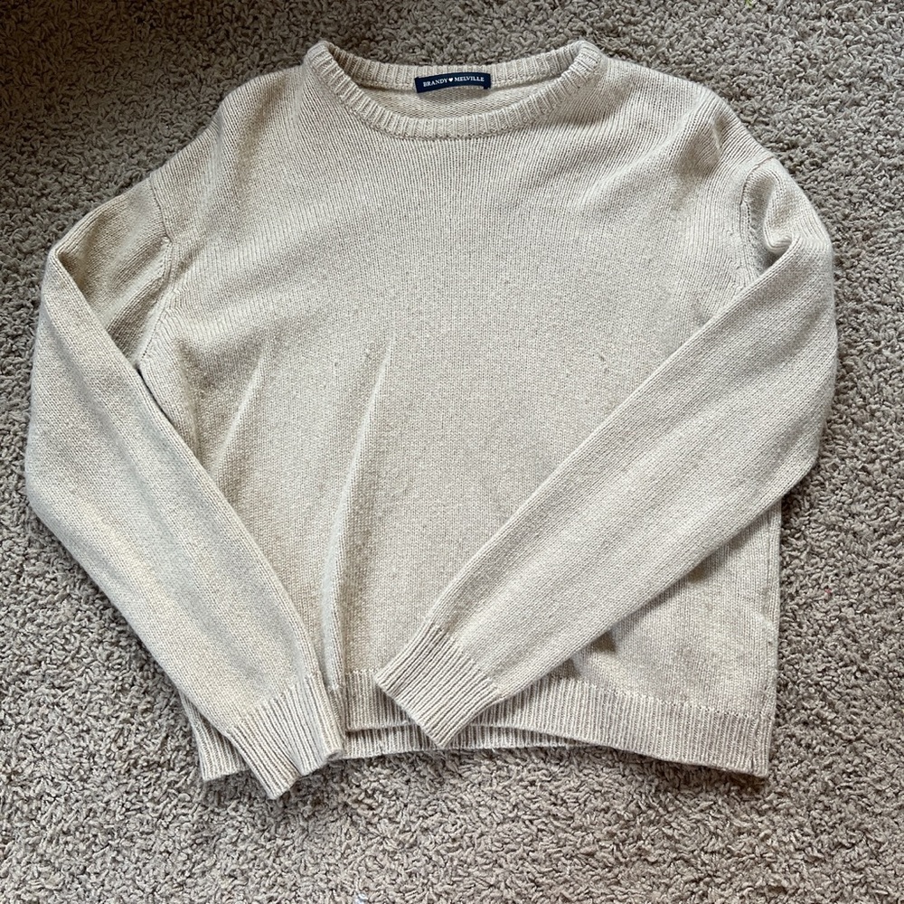 Brandy Melville sweater